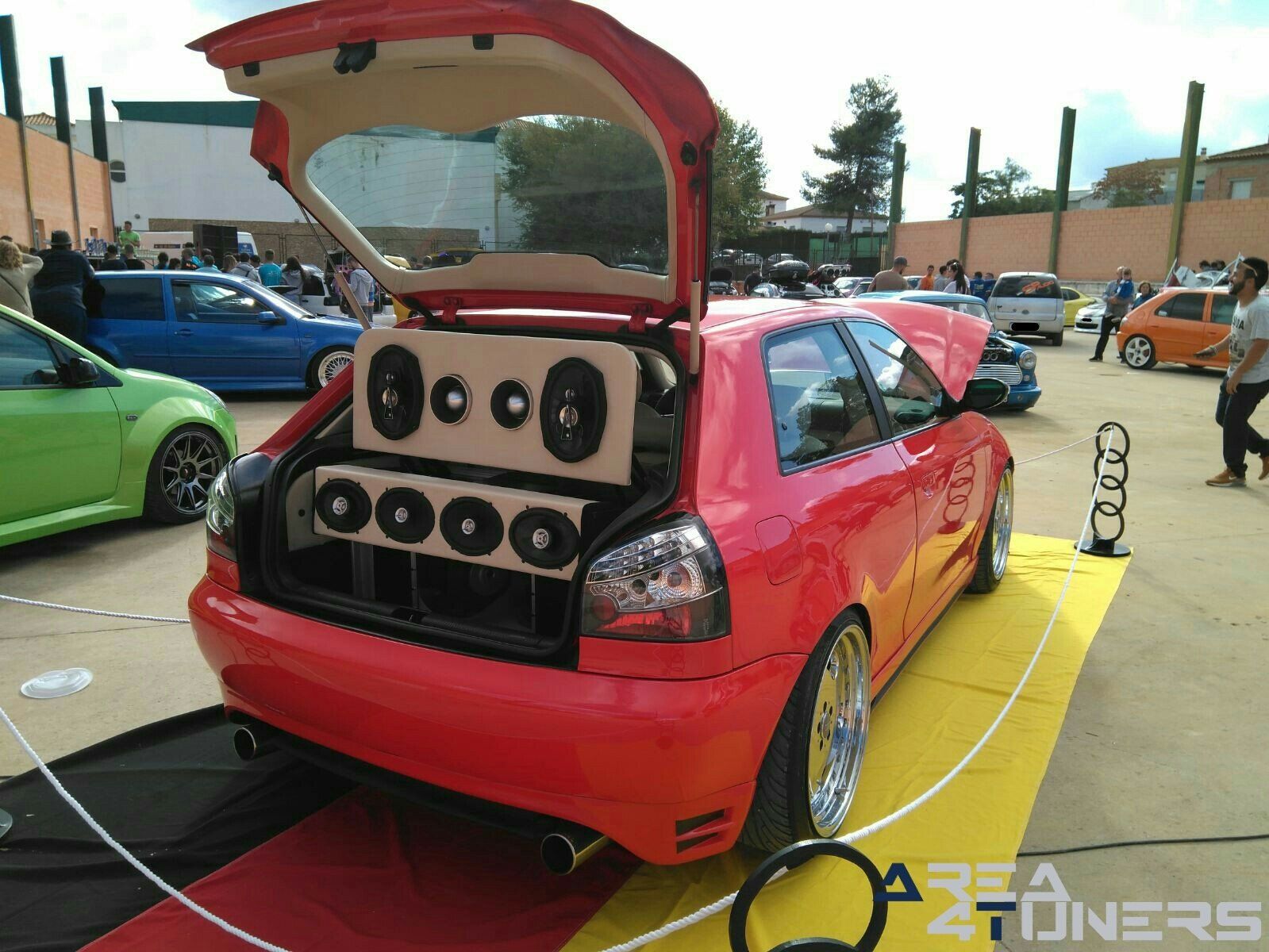 1er Roca Tuning
Imagen del reportaje revista Tuning Area4tuners.es, concentración de coches Tuning del año 2017 en Setenil De Las Bodegas, Cádiz, España