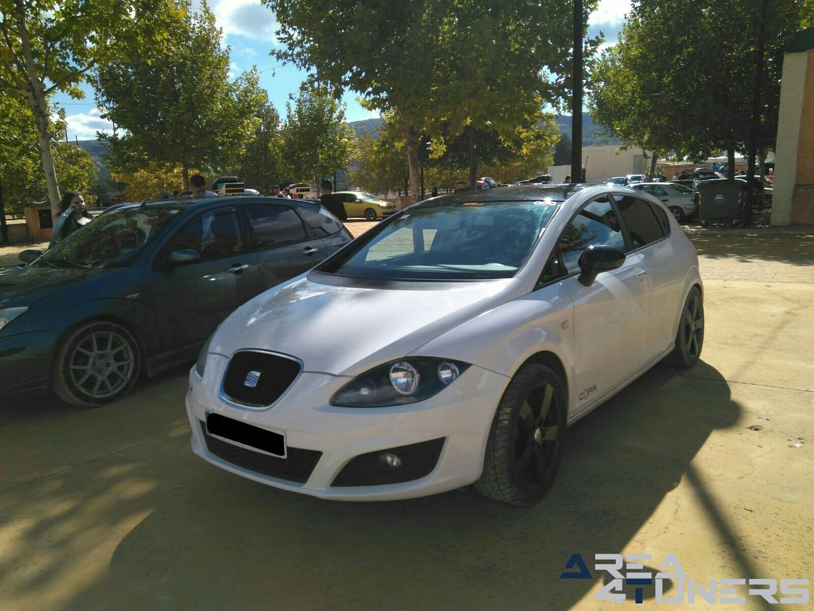 1er Roca Tuning
Imagen del reportaje revista Tuning Area4tuners.es, concentración de coches Tuning del año 2017 en Setenil De Las Bodegas, Cádiz, España
