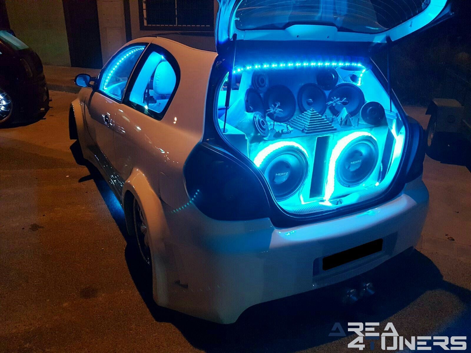 4ª Concentración Tuning Utrera
Imagen del reportaje revista Tuning Area4tuners.es, concentración de coches Tuning del año 2017 en Utrera, Sevilla, España