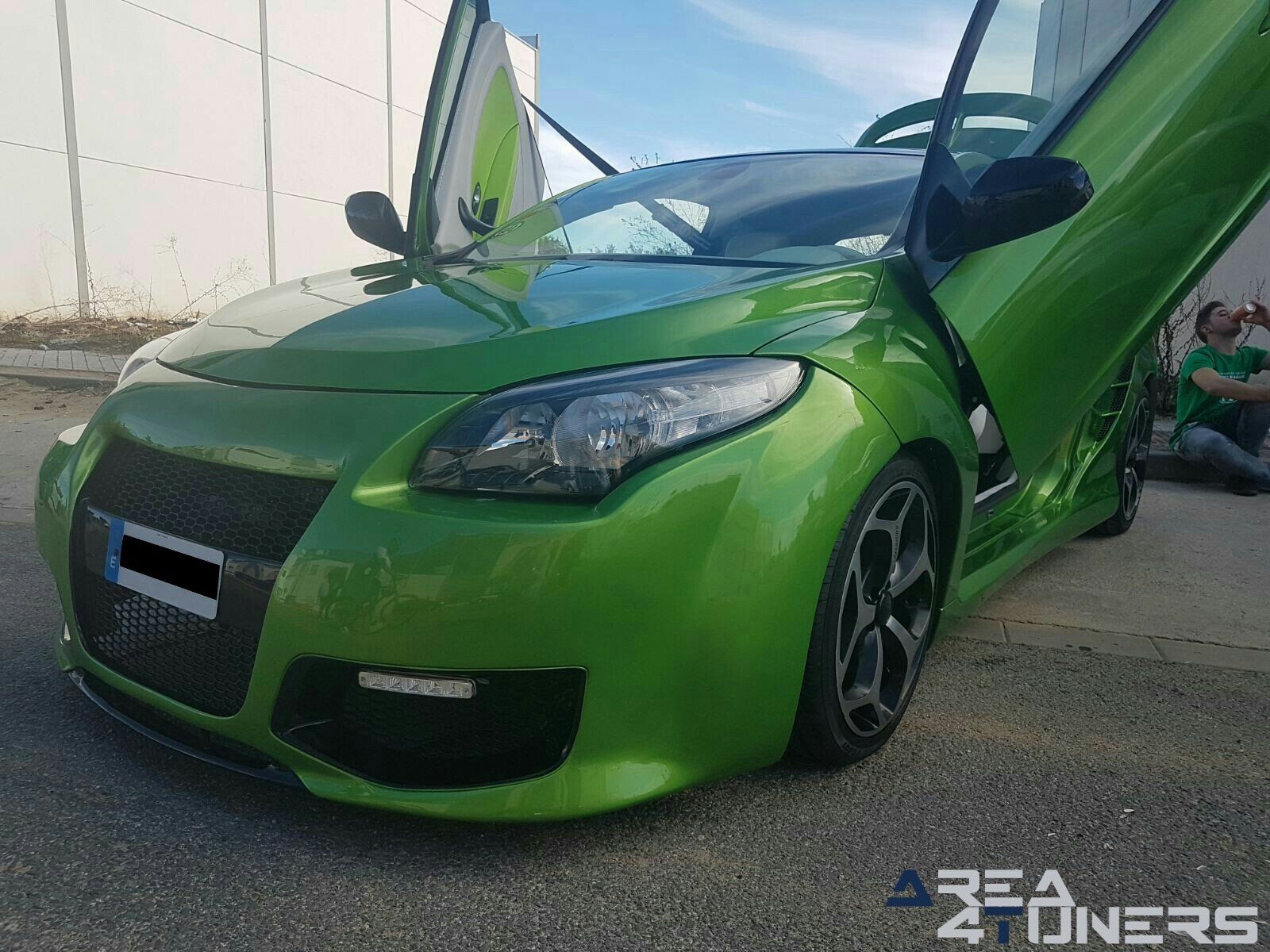 4ª Concentración Tuning Utrera
Imagen del reportaje revista Tuning Area4tuners.es, concentración de coches Tuning del año 2017 en Utrera, Sevilla, España