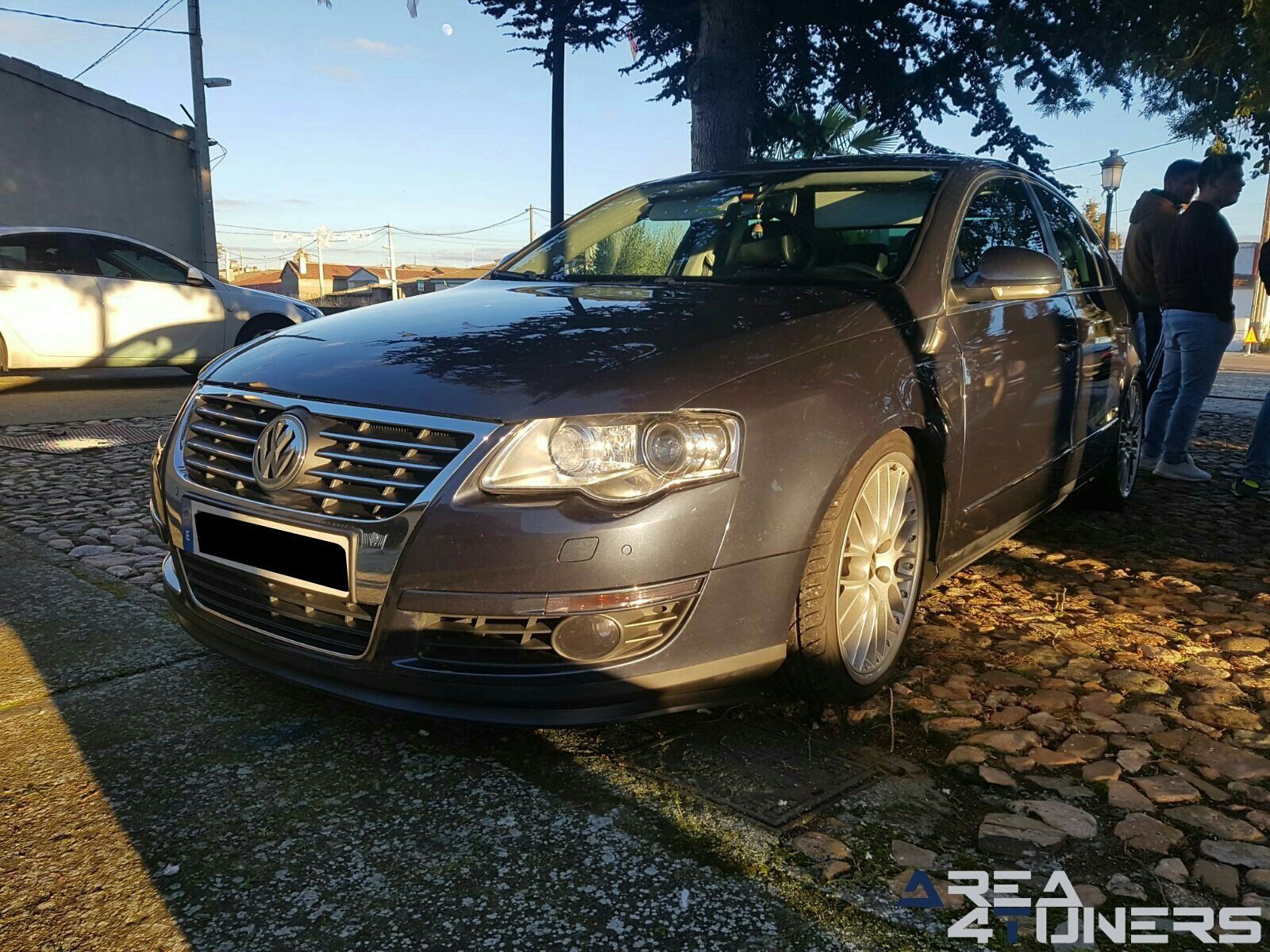 Kdd Fin De año 7 Iglesias De Tormes
Imagen del reportaje revista Tuning Area4tuners.es, concentración de coches Tuning del año 2017 en 7 Iglesias De Tormes, Salamanca, España