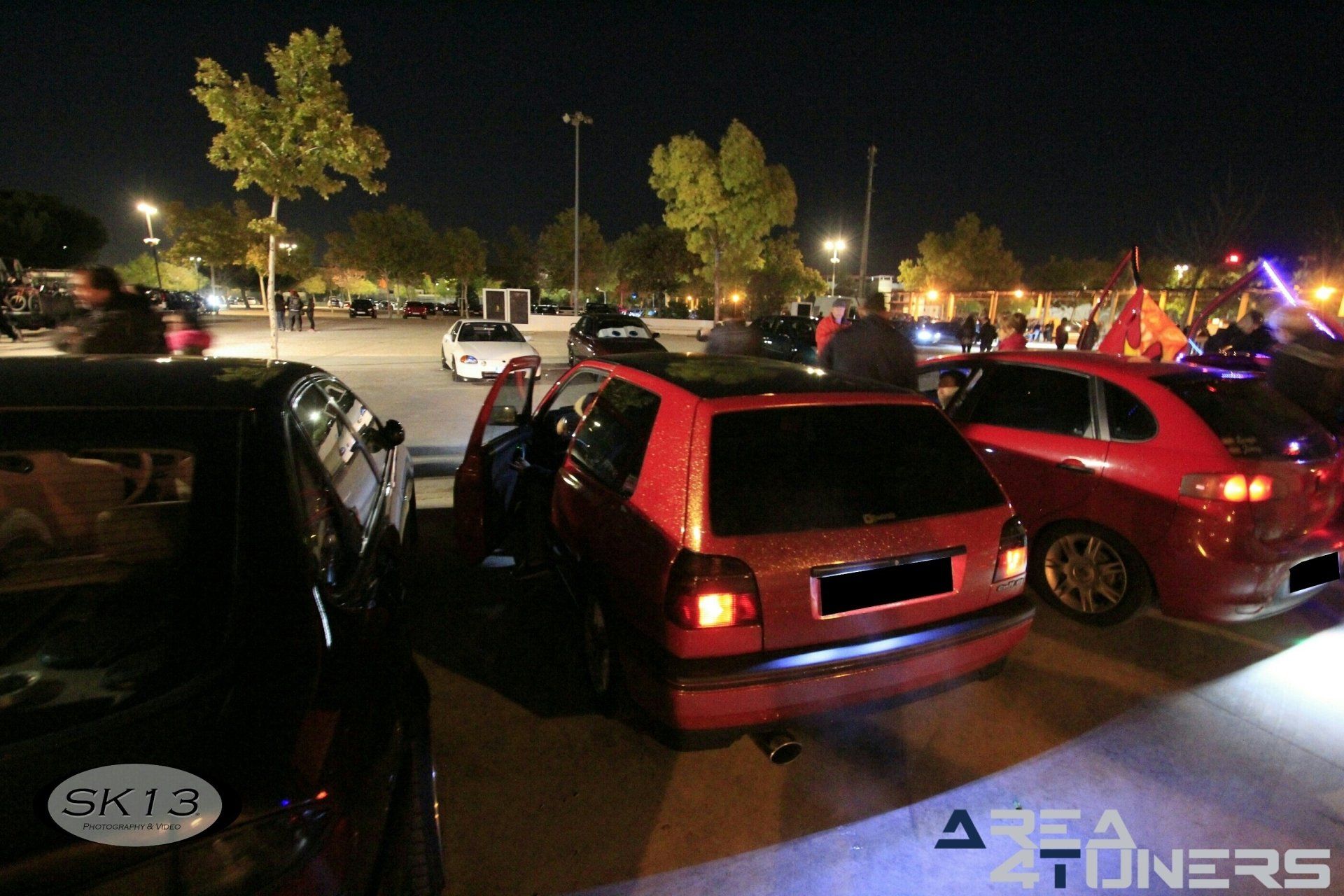 2ª Kdd Solidaria Torrejón De Ardoz
Imagen del reportaje revista Tuning Area4tuners.es, concentración de coches Tuning del año 2017 en Torrejón De Ardoz, Madrid, España