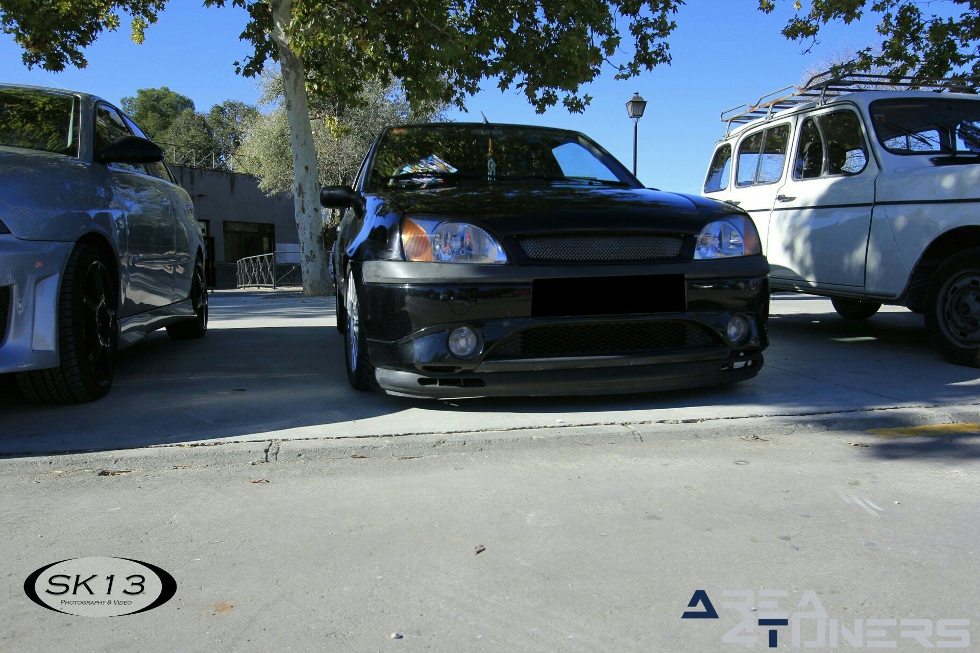 2ª Kdd Solidaria Torrejón De Ardoz
Imagen del reportaje revista Tuning Area4tuners.es, concentración de coches Tuning del año 2017 en Torrejón De Ardoz, Madrid, España