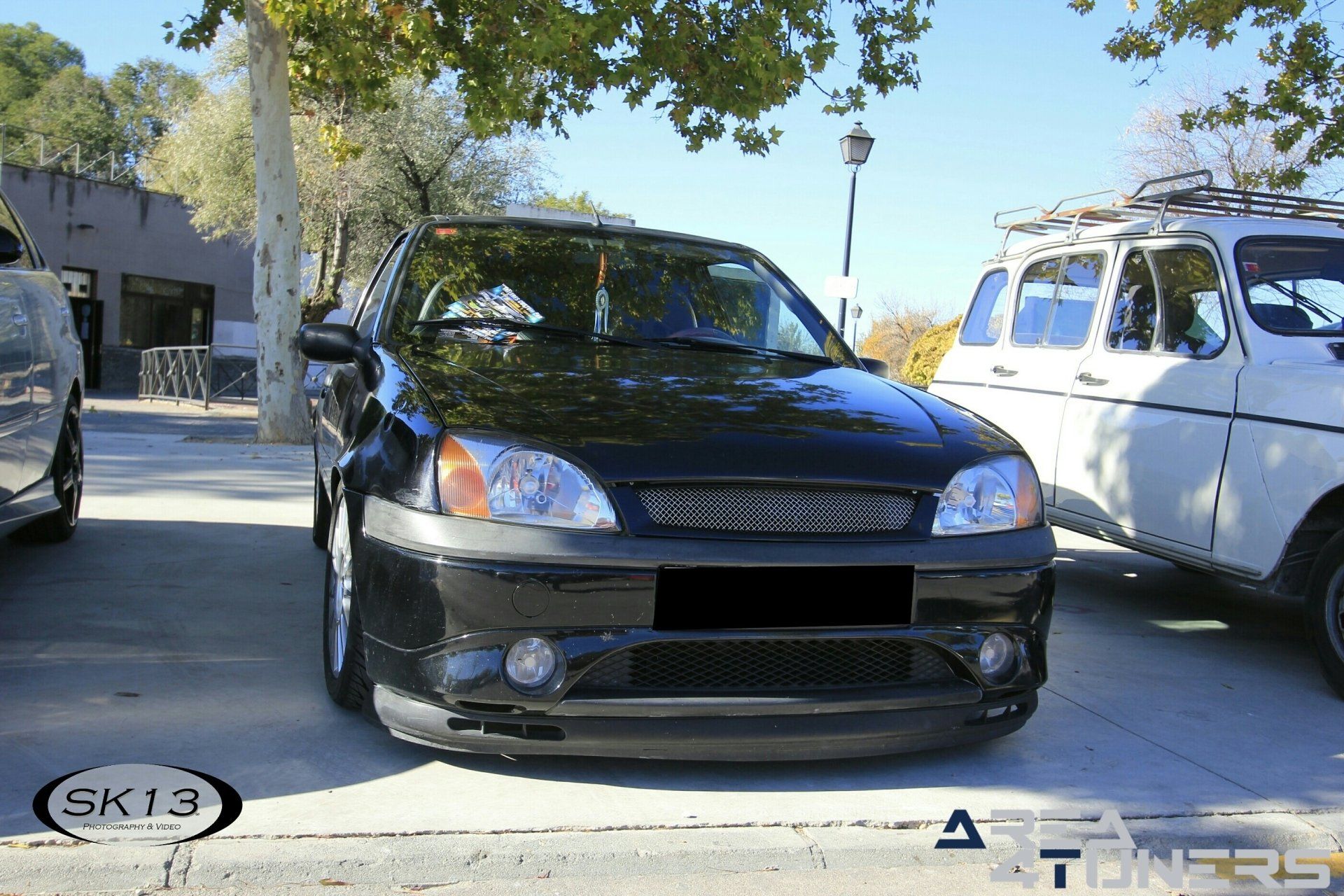 2ª Kdd Solidaria Torrejón De Ardoz
Imagen del reportaje revista Tuning Area4tuners.es, concentración de coches Tuning del año 2017 en Torrejón De Ardoz, Madrid, España