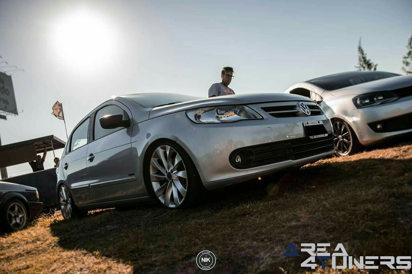 Elegance Fino, Todos Por Sandino