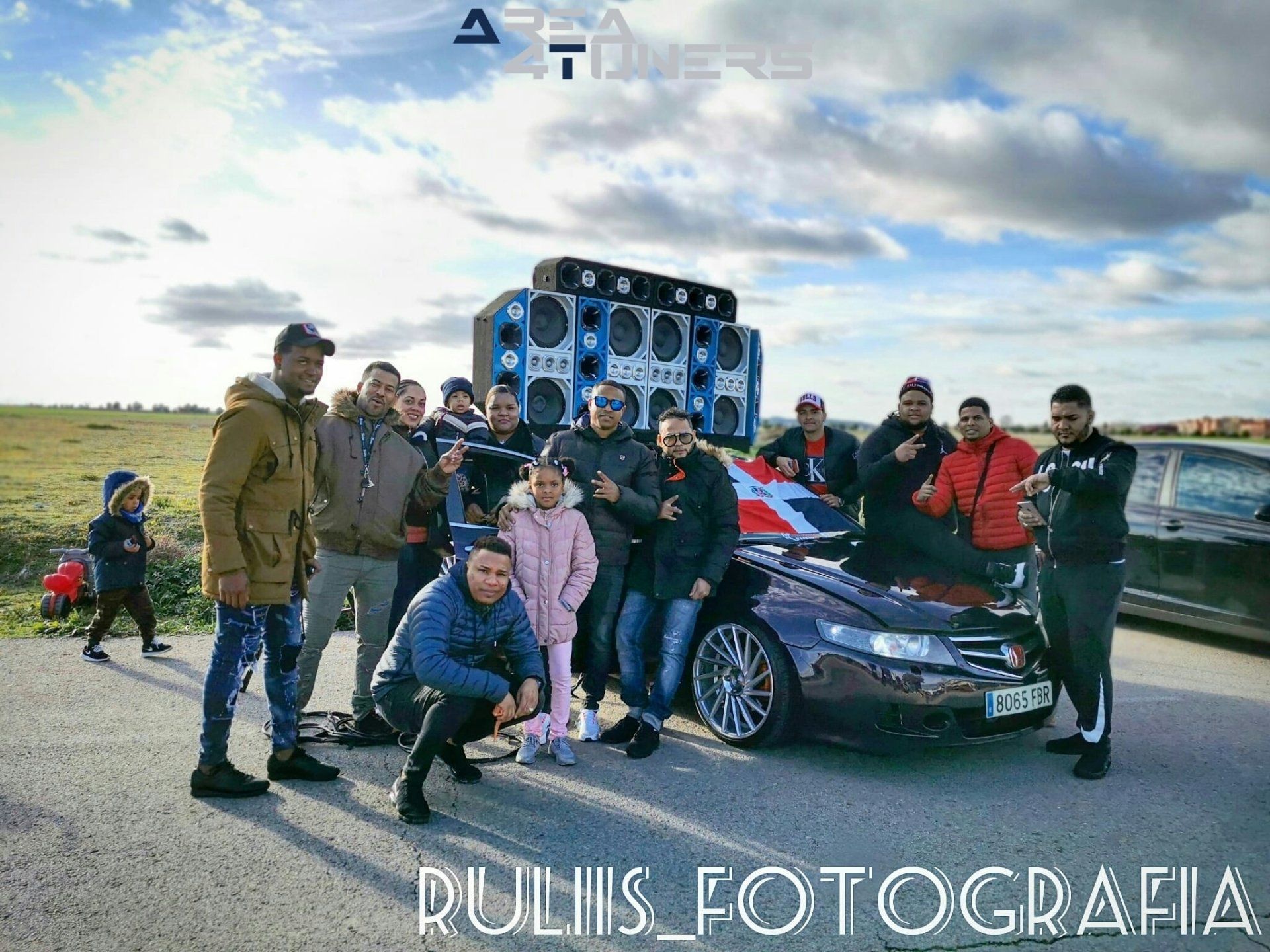 1ª Kdd Benéfica Ciempozuelos
Imagen del reportaje revista Tuning Area4tuners.es, concentración de coches Tuning del año 2019 en Mora Ciempozuelos, Madrid, España