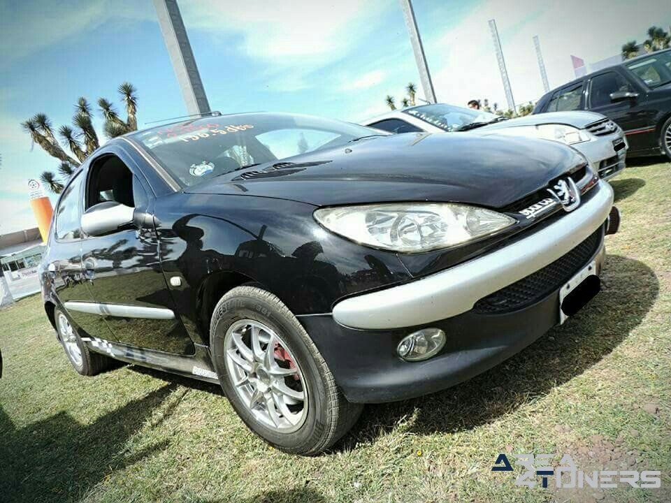 Tuzo Car Show