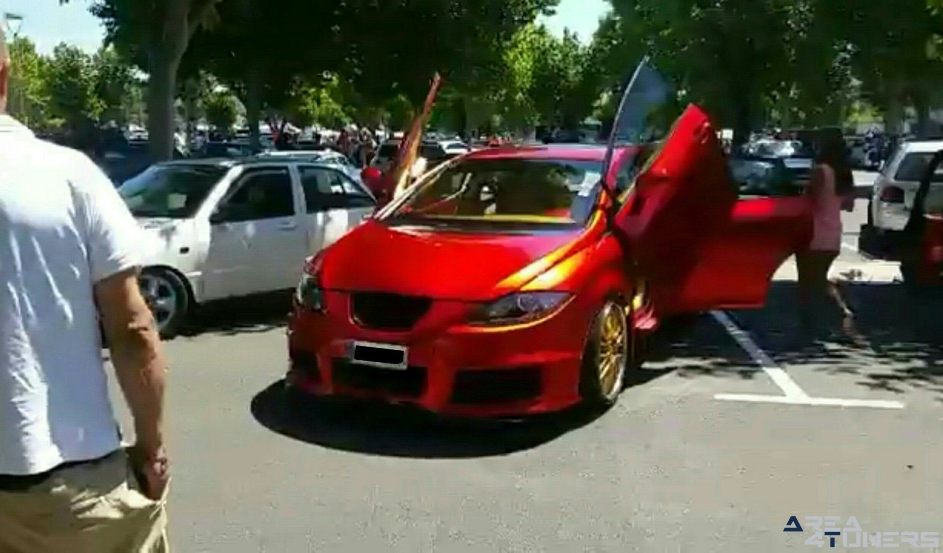 16ª Concentración Tuning Vag Calafell
Imagen del reportaje revista Tuning Area4tuners.es, concentración de coches Tuning del año 2017 en Calafell, Tarragona, España