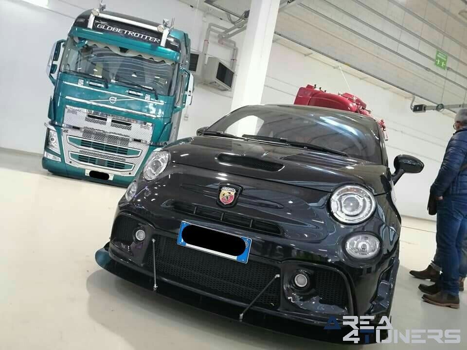 Expo Ruotando Cesena
Imagen del reportaje de la revista Tuning Area4tuners.es, de la
concentración de coches Tuning del año 2019 en Cesena Italia