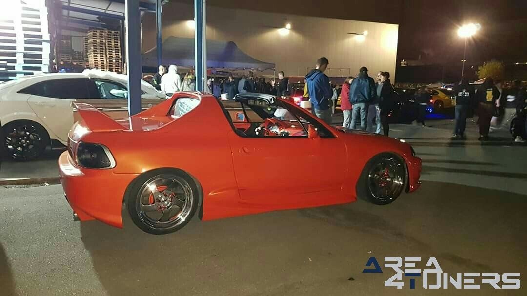 United Projects Halloween Night19
Imagen del reportaje de la revista Tuning Area4tuners.es, de la
concentración de coches Tuning del año 2019 en Brujas Bélgica