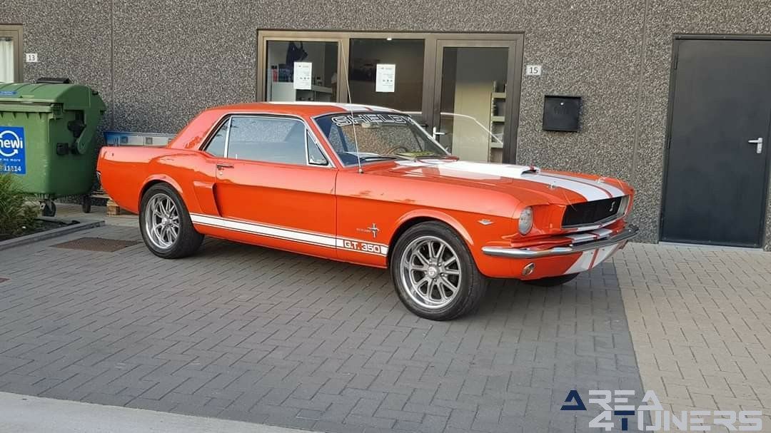 Magic Tuning Team 10th Birthday Edition
Imagen del reportaje de la revista Tuning Area4tuners.es, de la
concentración de coches Tuning del año 2019 en Corbeillestraat Bélgica