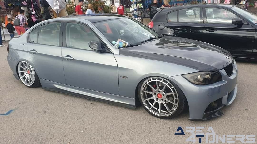 Blanes Motor Days 2k19
Imagen del reportaje revista Tuning Area4tuners.es, concentración de coches Tuning del año 2019 en Blanes, Gerona, España