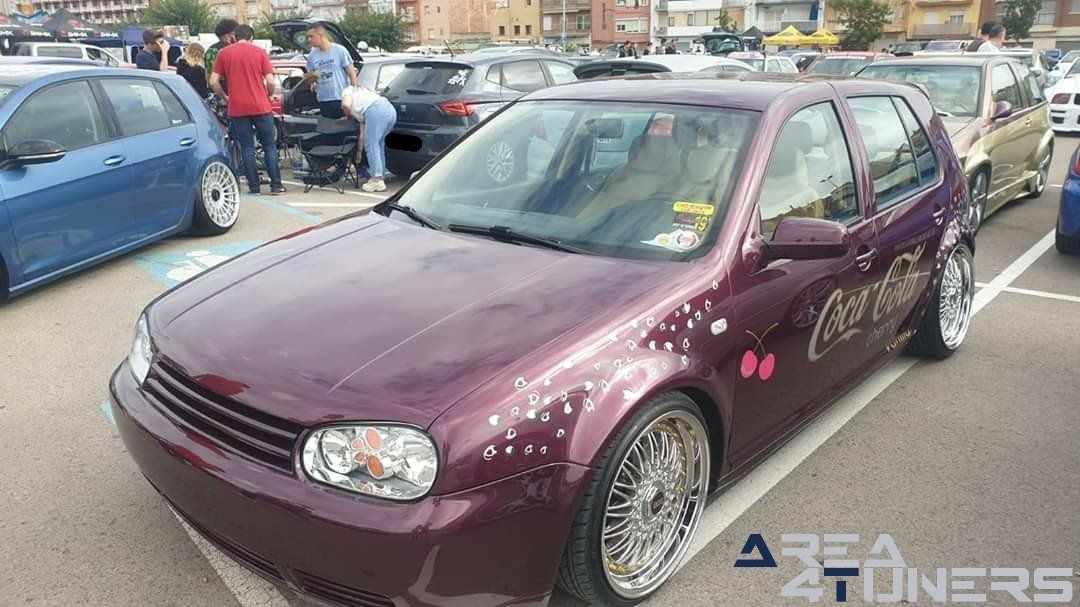 Blanes Motor Days 2k19
Imagen del reportaje revista Tuning Area4tuners.es, concentración de coches Tuning del año 2019 en Blanes, Gerona, España