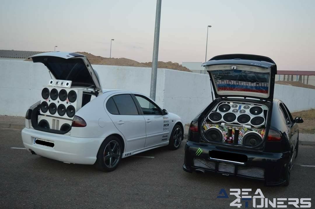 3ª Concentración Navalvillar De Pela
Imagen del reportaje revista Tuning Area4tuners.es, concentración de coches Tuning del año 2016 en Navalvillar De Pela, Badajoz, España