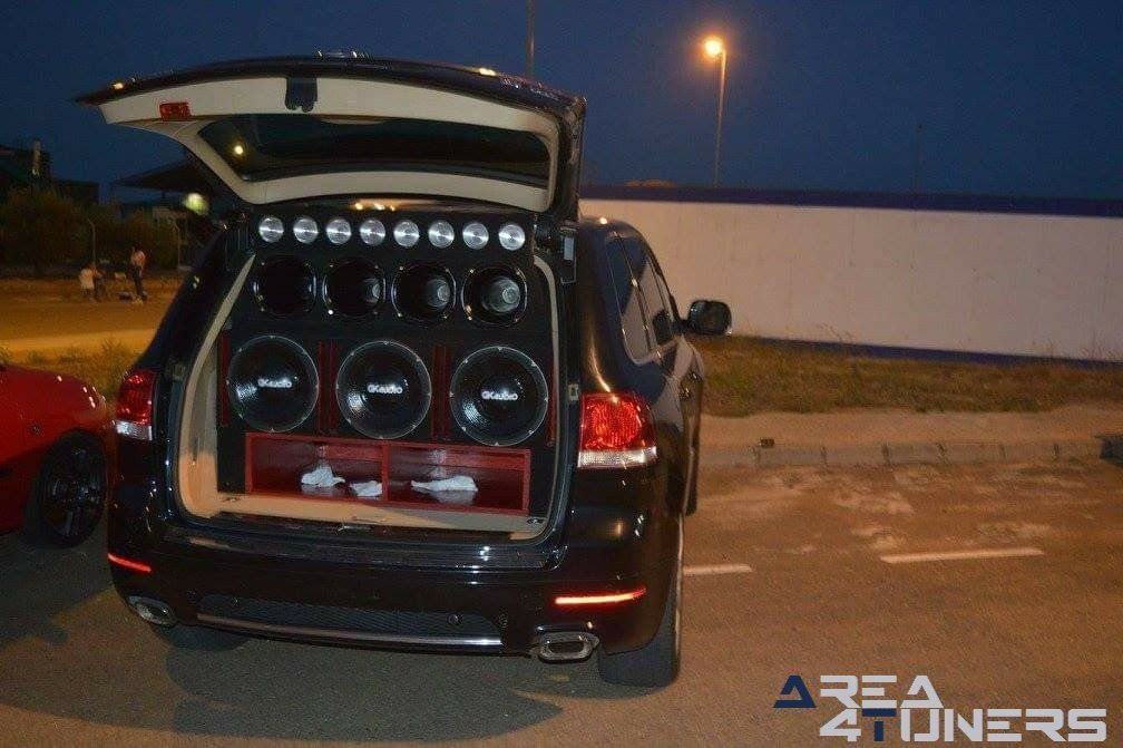 3ª Concentración Navalvillar De Pela
Imagen del reportaje revista Tuning Area4tuners.es, concentración de coches Tuning del año 2016 en Navalvillar De Pela, Badajoz, España