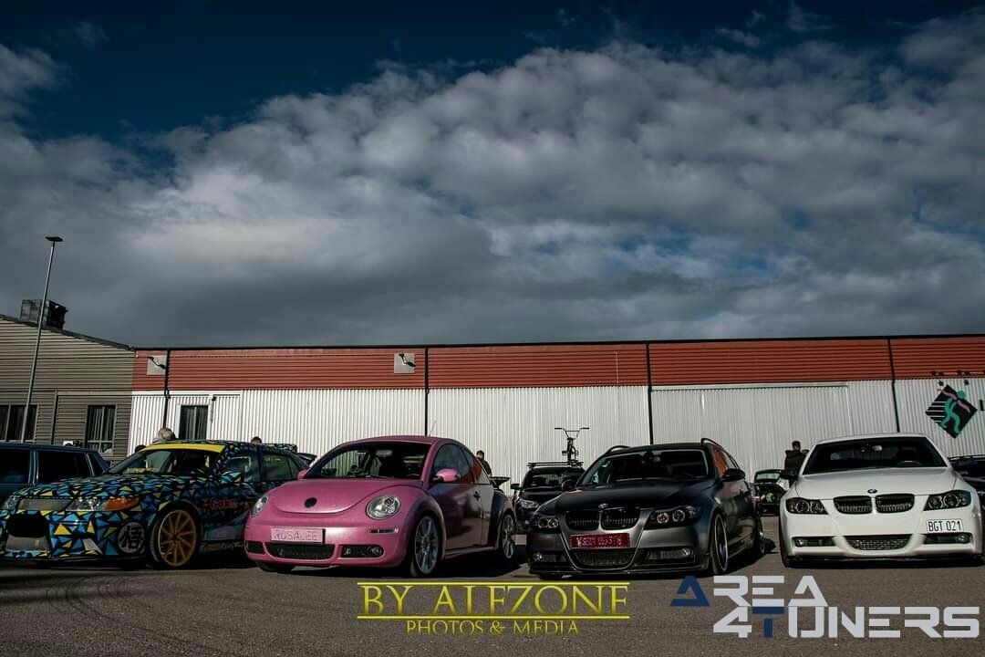 Scumball Parking Only Linköping
Imagen del reportaje de la revista Tuning Area4tuners.es, de la
concentración de coches Tuning del año 2020 en Linköping Suecia