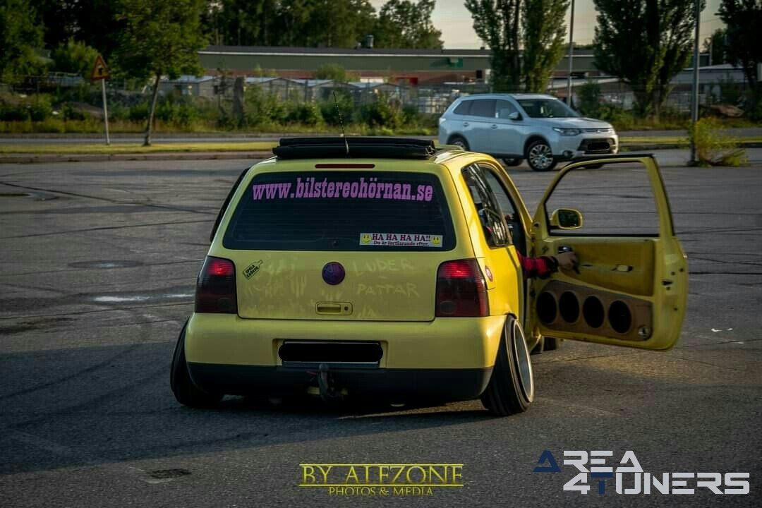 Team Carmeet Vastmaland
Imagen del reportaje de la revista Tuning Area4tuners.es, de la
concentración de coches Tuning del año 2020 en Västeras Suecia