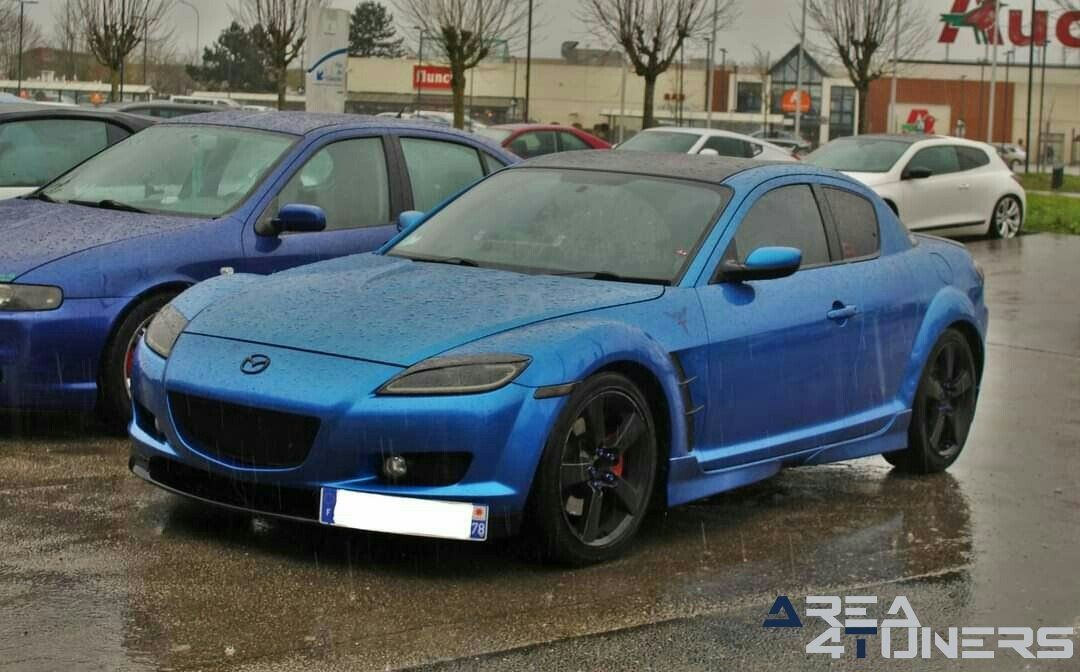 Low Art París
Imagen del reportaje de la revista Tuning Area4tuners.es, de la
concentración de coches Tuning del año 2020 en París Francia