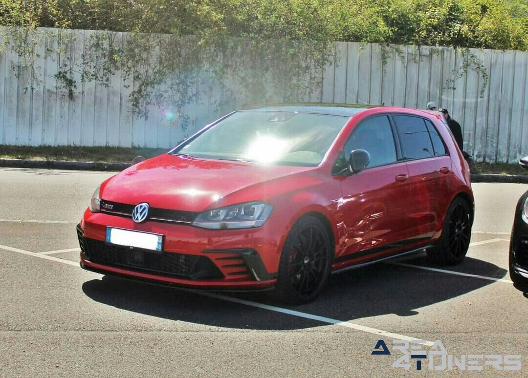 Passion 45
Imagen del reportaje de la revista Tuning Area4tuners.es, de la
concentración de coches Tuning del año 2020 en Fleury Les Aubrais