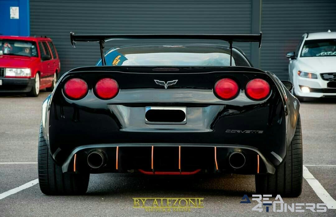 Börlange Street Meet
Imagen del reportaje de la revista Tuning Area4tuners.es, de la
concentración de coches Tuning del año 2020 en Börlange Suecia