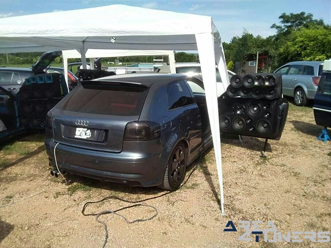 Raduno Dian Coppe
Imagen del reportaje de la revista Tuning Area4tuners.es, de la
concentración de coches Tuning del año 2020 en Veneto Italia