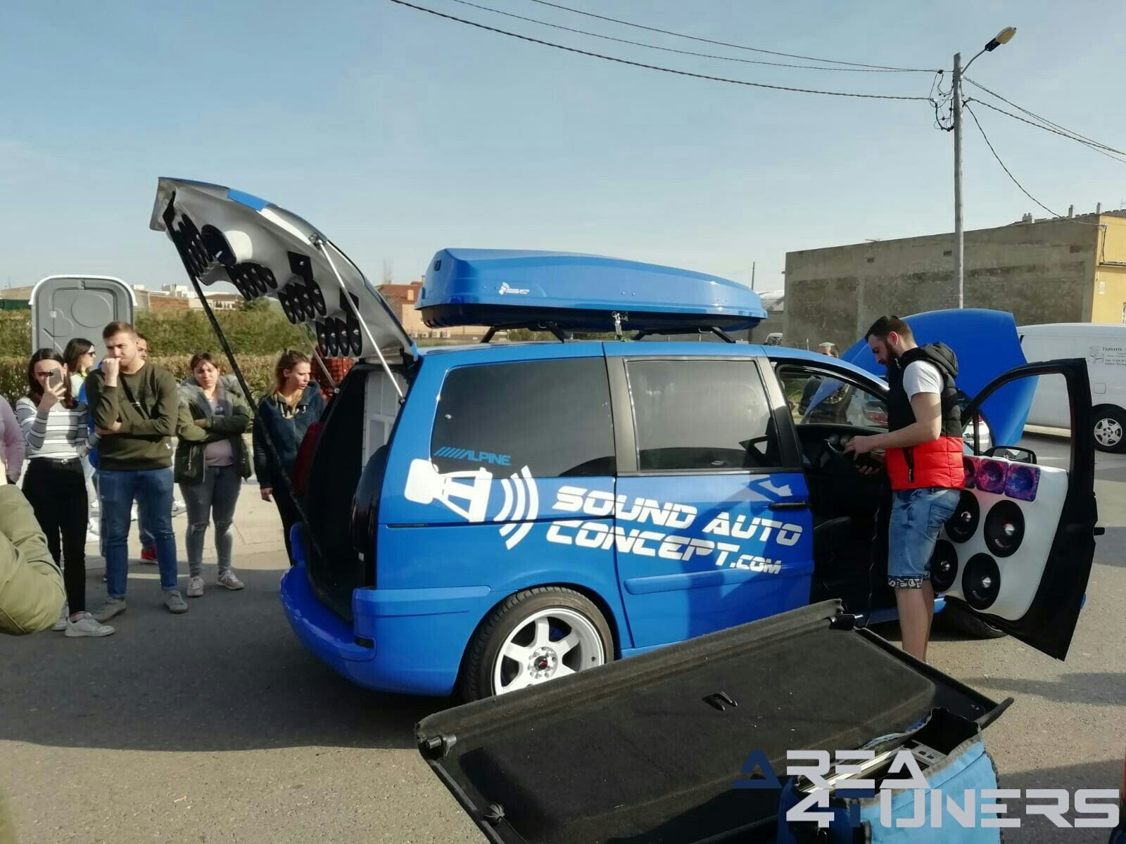 3er The Gold Tuning Show Deltebre
Imagen del reportaje de la revista Tuning Area4tuners.es, de la concentración de coches Tuning del año 2020 en Deltebre, Tarragona, España