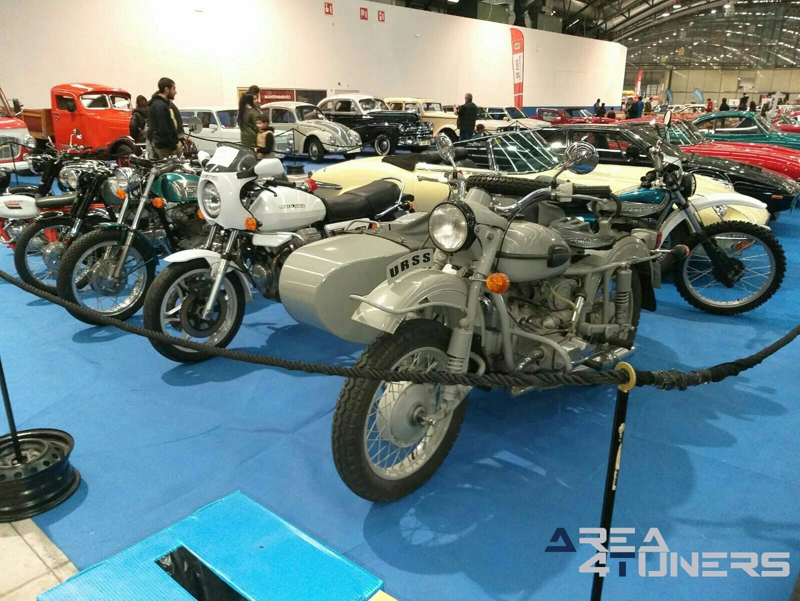 Galiexpo Motor Show 2020
Imagen del reportaje de la revista Tuning Area4tuners.es, de la concentración de coches Tuning del año 2020 en Vigo, Pontevedra, España