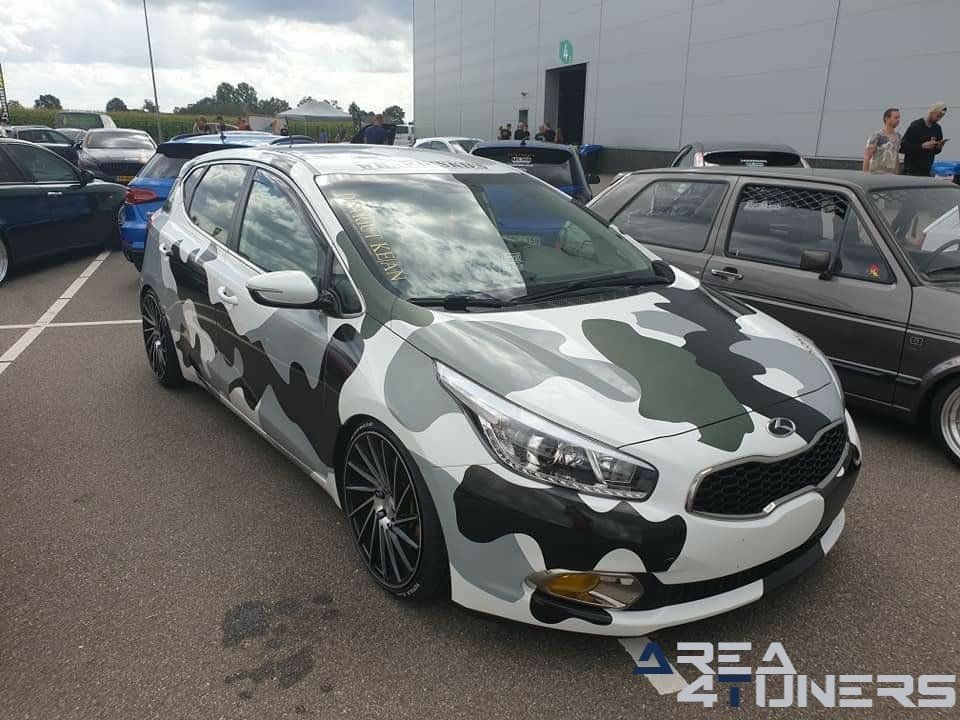 Gr8 2020
Imagen del reportaje de la revista Tuning Area4tuners.es, de la
concentración de coches Tuning del año 2020 en Breda Holanda