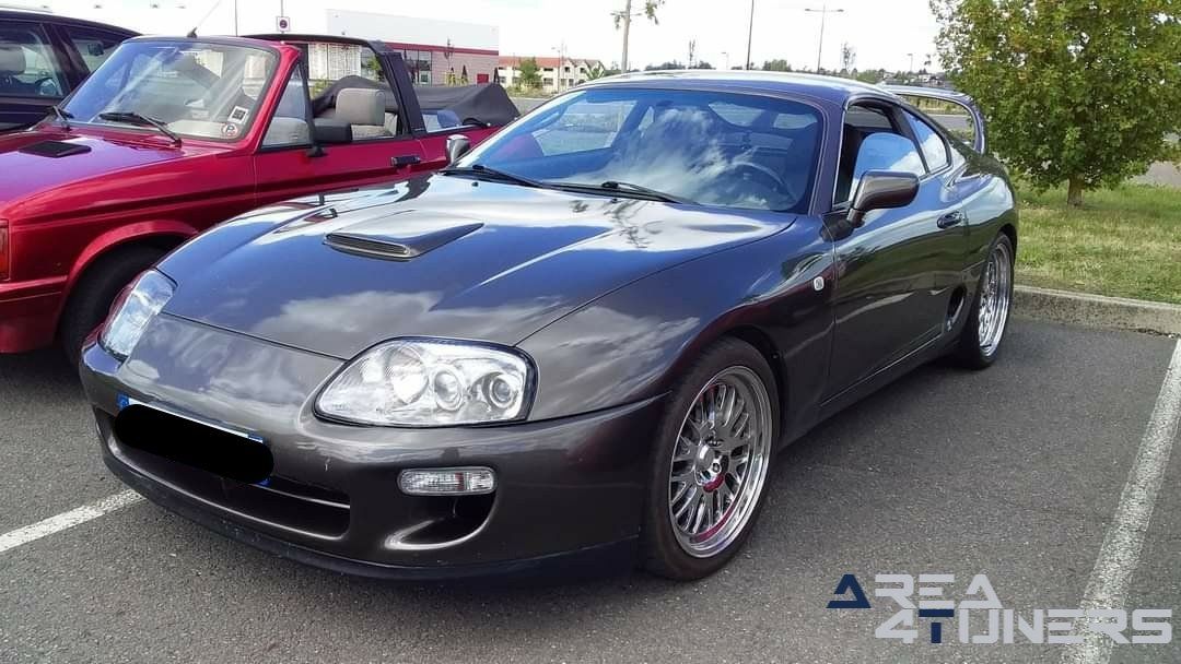 Prelude El Annee
Imagen del reportaje de la revista Tuning Area4tuners.es, de la
concentración de coches Tuning del año 2020 en Bourges Francia