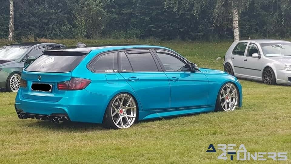 Lazy Sunday 2020
Imagen del reportaje de la revista Tuning Area4tuners.es, de la
concentración de coches Tuning del año 2020 en Jabbeke Bélgica