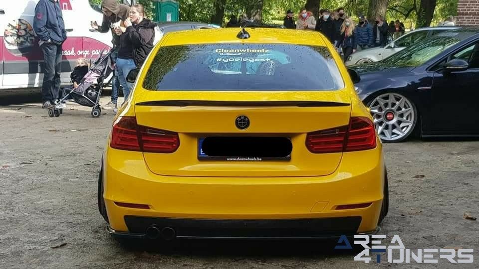 Loop And Drop 5
Imagen del reportaje de la revista Tuning Area4tuners.es, de la
concentración de coches Tuning del año 2020 en Aalter Bélgica