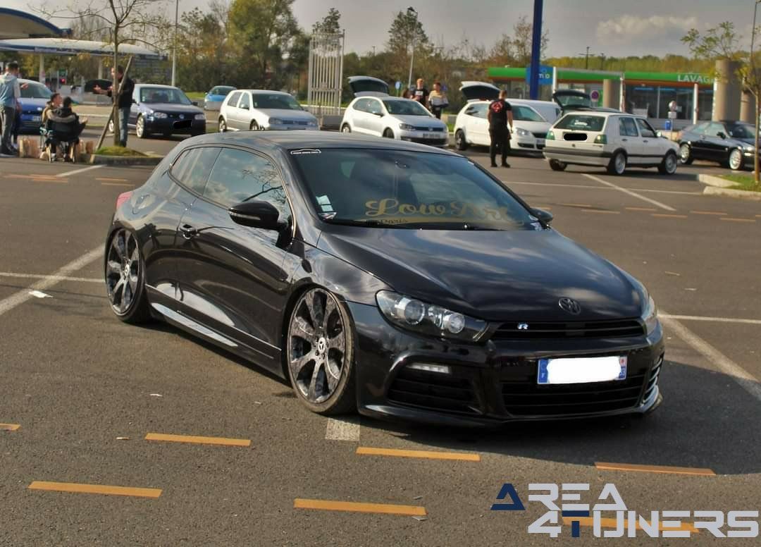 Rasso Low Car Street
Imagen del reportaje de la revista Tuning Area4tuners.es, de la
concentración de coches Tuning del año 2020 en Claye Souilly Francia