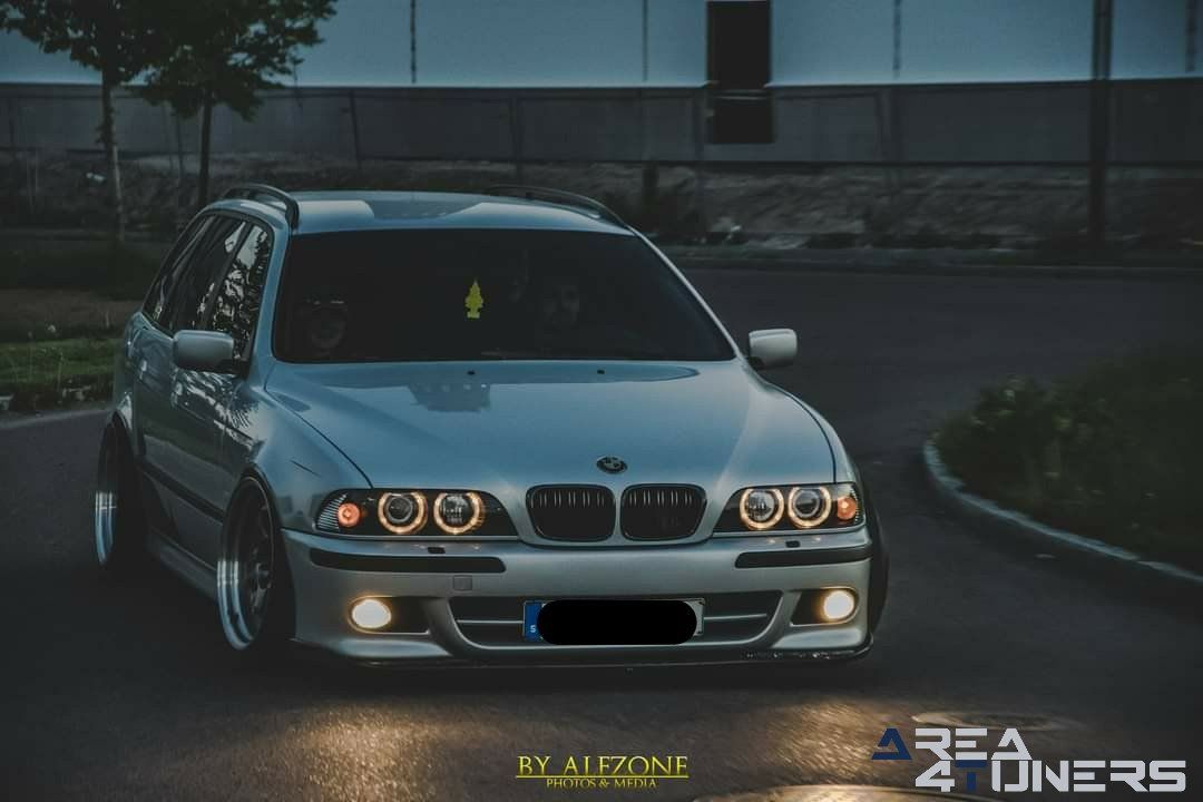 Börlange 2021
Imagen del reportaje de la revista Tuning Area4tuners.es, de la concentración de coches Tuning del año 2021 en Börlange Suecia