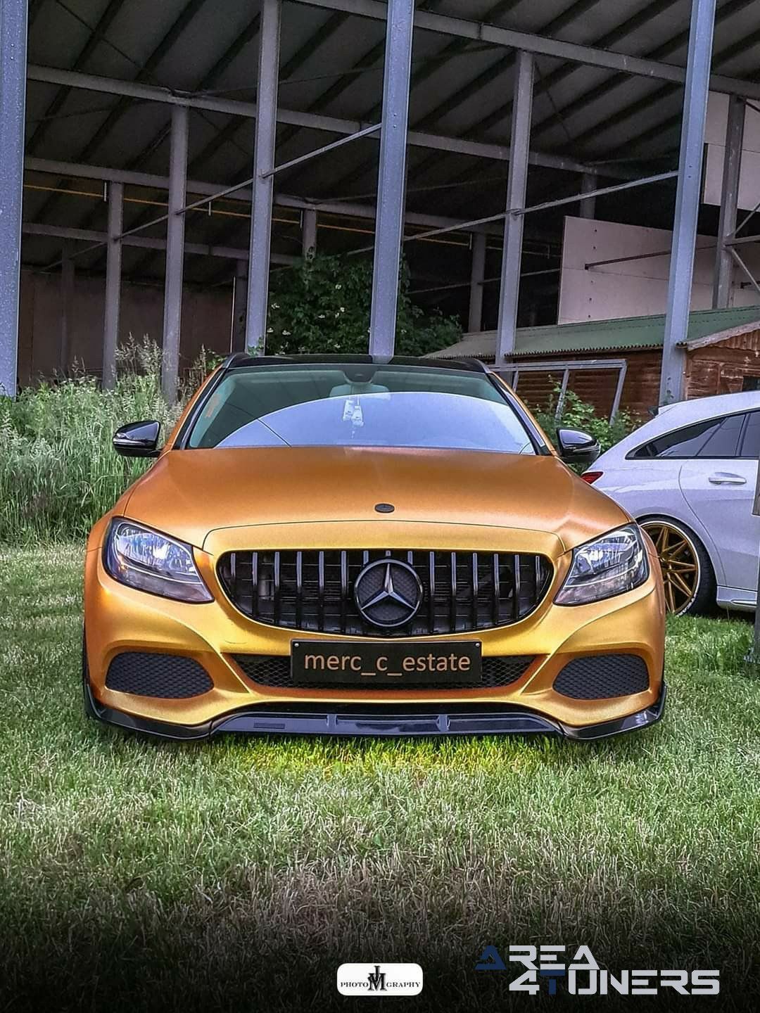 Adventure Tuning Night 5
Imagen del reportaje de la revista Tuning Area4tuners.es, de la concentración de coches Tuning del año 2021 en Komen Bélgica