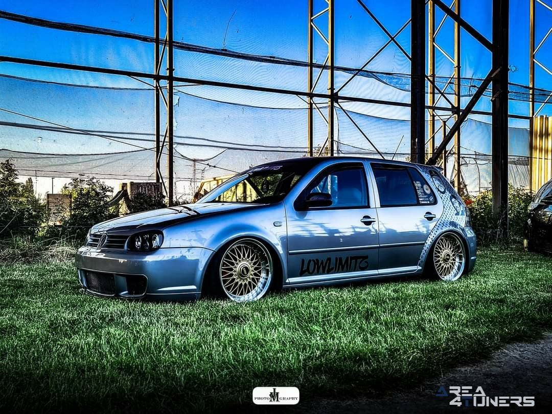 Adventure Tuning Night 5
Imagen del reportaje de la revista Tuning Area4tuners.es, de la concentración de coches Tuning del año 2021 en Komen Bélgica