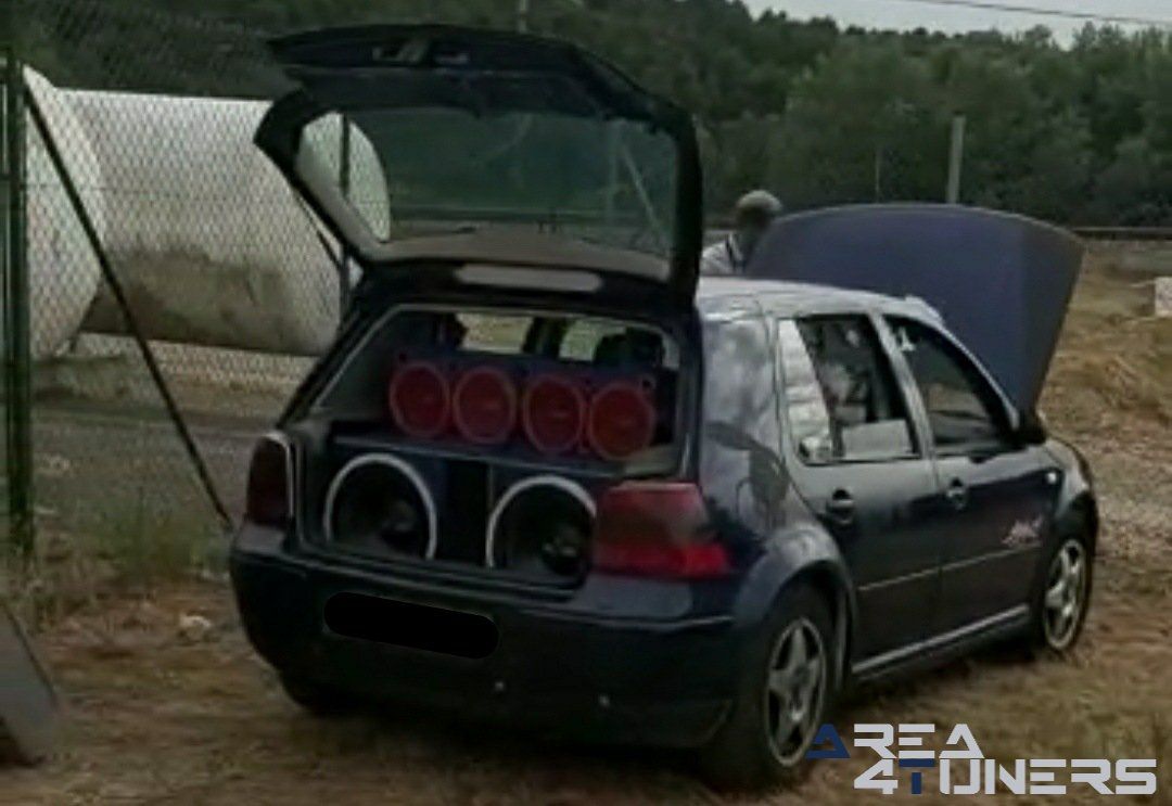 Kdd Tuning Vimbodí
Imagen del reportaje de la revista Tuning Area4tuners.es, de la concentración de coches Tuning del año 2021 en Vimbodí, Tarragona, España