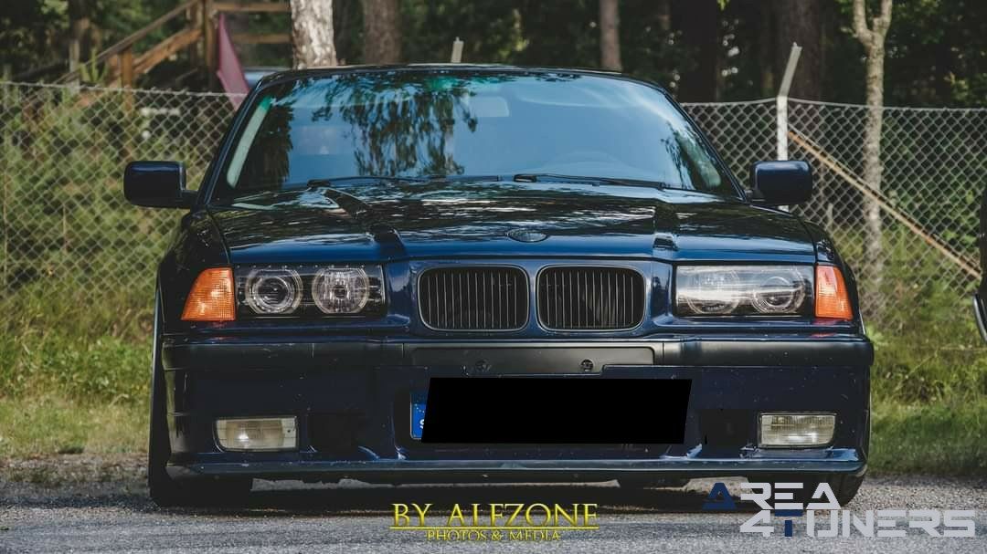 Barva Bygdegard 2k21
Imagen del reportaje de la revista Tuning Area4tuners.es, de la
concentración de coches Tuning del año 2021 en Bygdegard Suecia