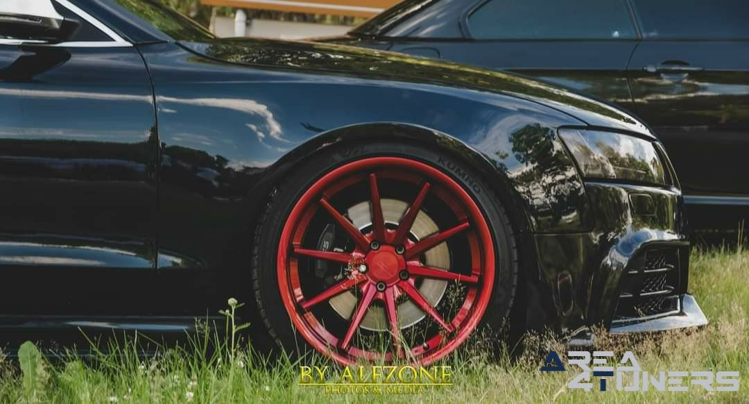 Barva Bygdegard 2k21
Imagen del reportaje de la revista Tuning Area4tuners.es, de la
concentración de coches Tuning del año 2021 en Bygdegard Suecia