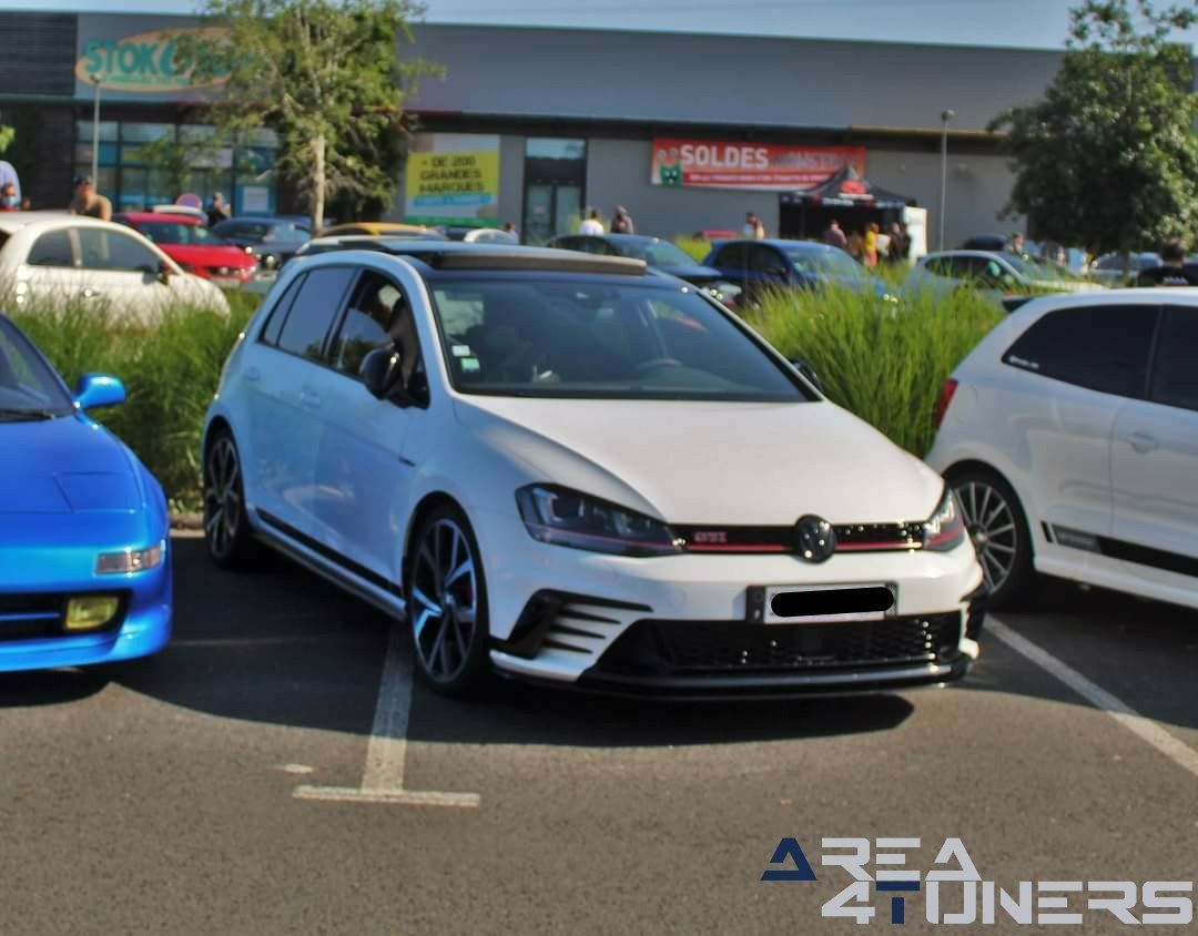 Expo Club Pasion
Imagen del reportaje de la revista Tuning Area4tuners.es, de la
concentración de coches Tuning del año 2021 en Fleury Les Aubrais Francia