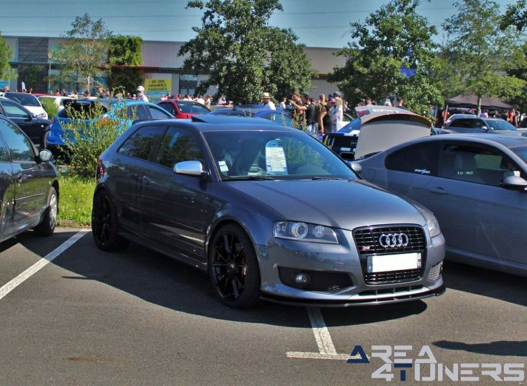 Expo Club Pasion
Imagen del reportaje de la revista Tuning Area4tuners.es, de la
concentración de coches Tuning del año 2021 en Fleury Les Aubrais Francia