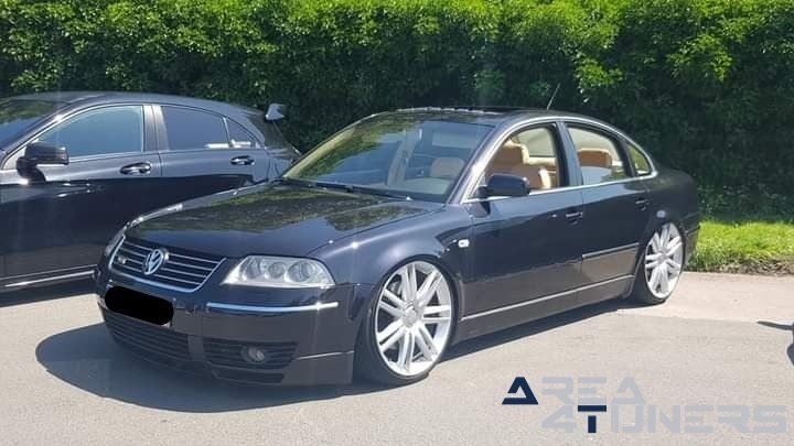 Back To The Roots
Imagen del reportaje de la revista Tuning Area4tuners.es, de la
concentración de coches Tuning del año 2021 en Rochesterlarn Bélgica