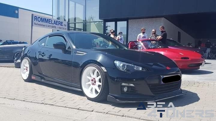 Back To The Roots
Imagen del reportaje de la revista Tuning Area4tuners.es, de la
concentración de coches Tuning del año 2021 en Rochesterlarn Bélgica