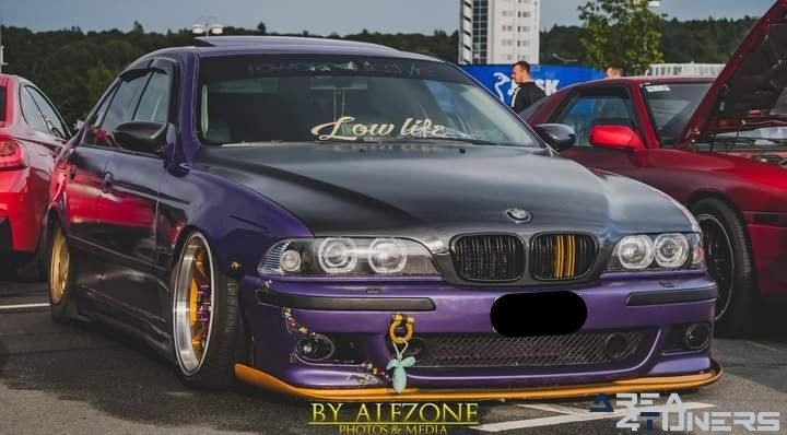 JSR Träff nº 3 Jönköping
Imagen del reportaje de la revista Tuning Area4tuners.es, de la
concentración de coches Tuning del año 2021 en Jönköping Suecia