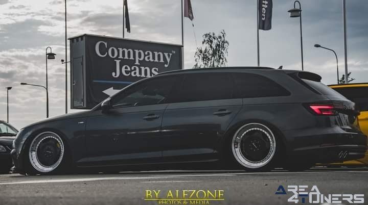 JSR Träff nº 3 Jönköping
Imagen del reportaje de la revista Tuning Area4tuners.es, de la
concentración de coches Tuning del año 2021 en Jönköping Suecia