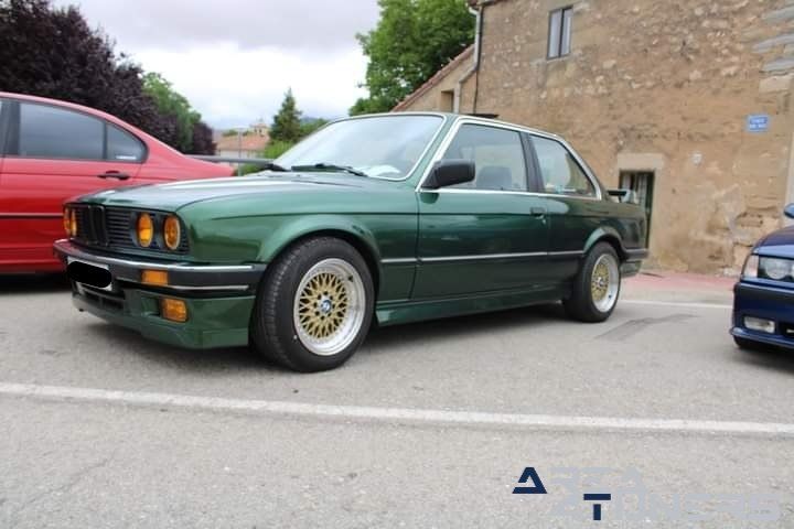 Kdd Santa María Ribarredonda
Imagen del reportaje de la revista Tuning Area4tuners.es, de la concentración de coches Tuning del año 2021 en Santa María Ribarredonda, Burgos, España