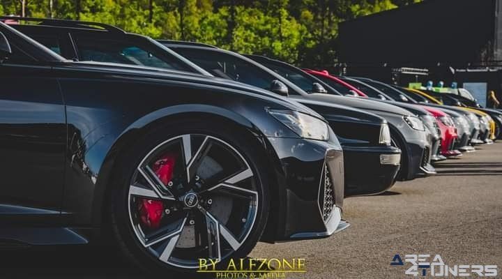 Swk's Grillvälk
Imagen del reportaje de la revista Tuning Area4tuners.es, de la
concentración de coches Tuning del año 2021 en Grillvälk Suecia