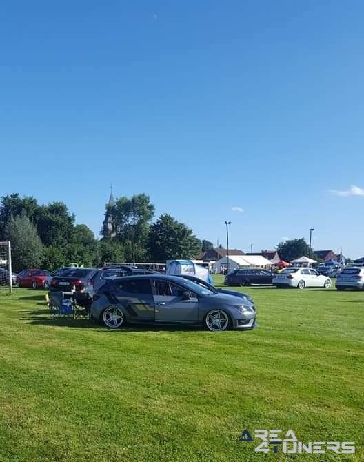 2º Gaz-Man Tuning De Buit
Imagen del reportaje de la revista Tuning Area4tuners.es, de la
concentración de coches Tuning del año 2021 en Taintignies, Bélgica