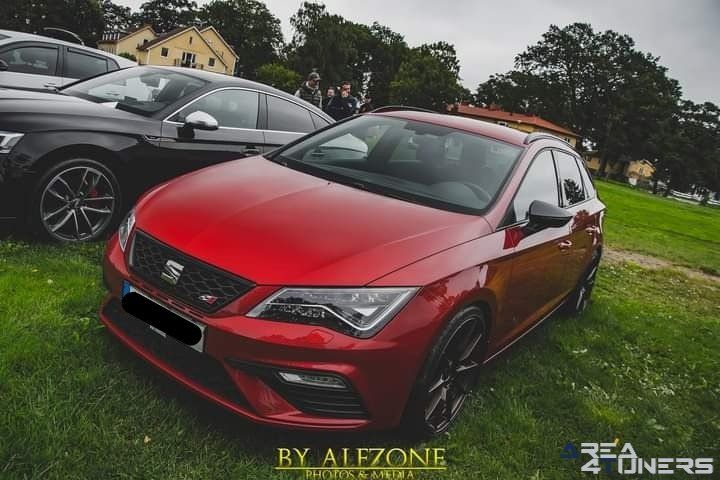 Vagis Car Meet 2021
Imagen del reportaje de la revista Tuning Area4tuners.es, de la
concentración de coches Tuning del año 2021 en Lövuddens Suecia