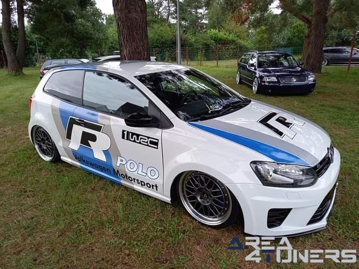 Grill On Green
Imagen del reportaje de la revista Tuning Area4tuners.es, de la
concentración de coches Tuning del año 2021 en Kaltenhouse Francia