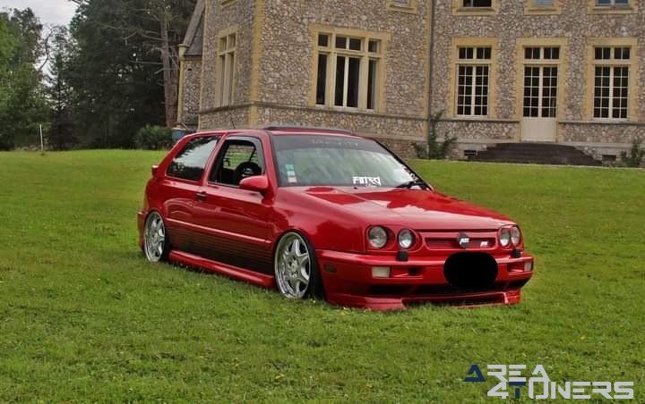 Risenation France
Imagen del reportaje de la revista Tuning Area4tuners.es, de la
concentración de coches Tuning del año 2021 en Pouges Les Eaux Francia